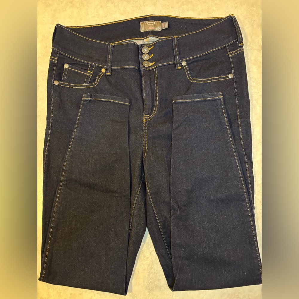 Torrid super soft dark indigo jegging